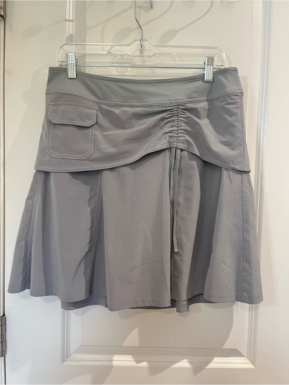 Athleta Wherever Skort Size 8 Gray Active Hiking Tennis Pickleball